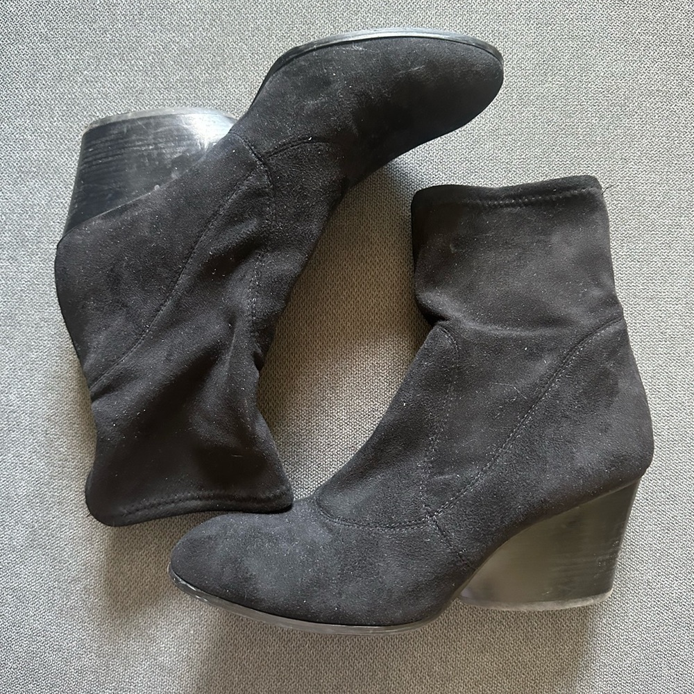 Donald J Pliner 9M Booties | Black